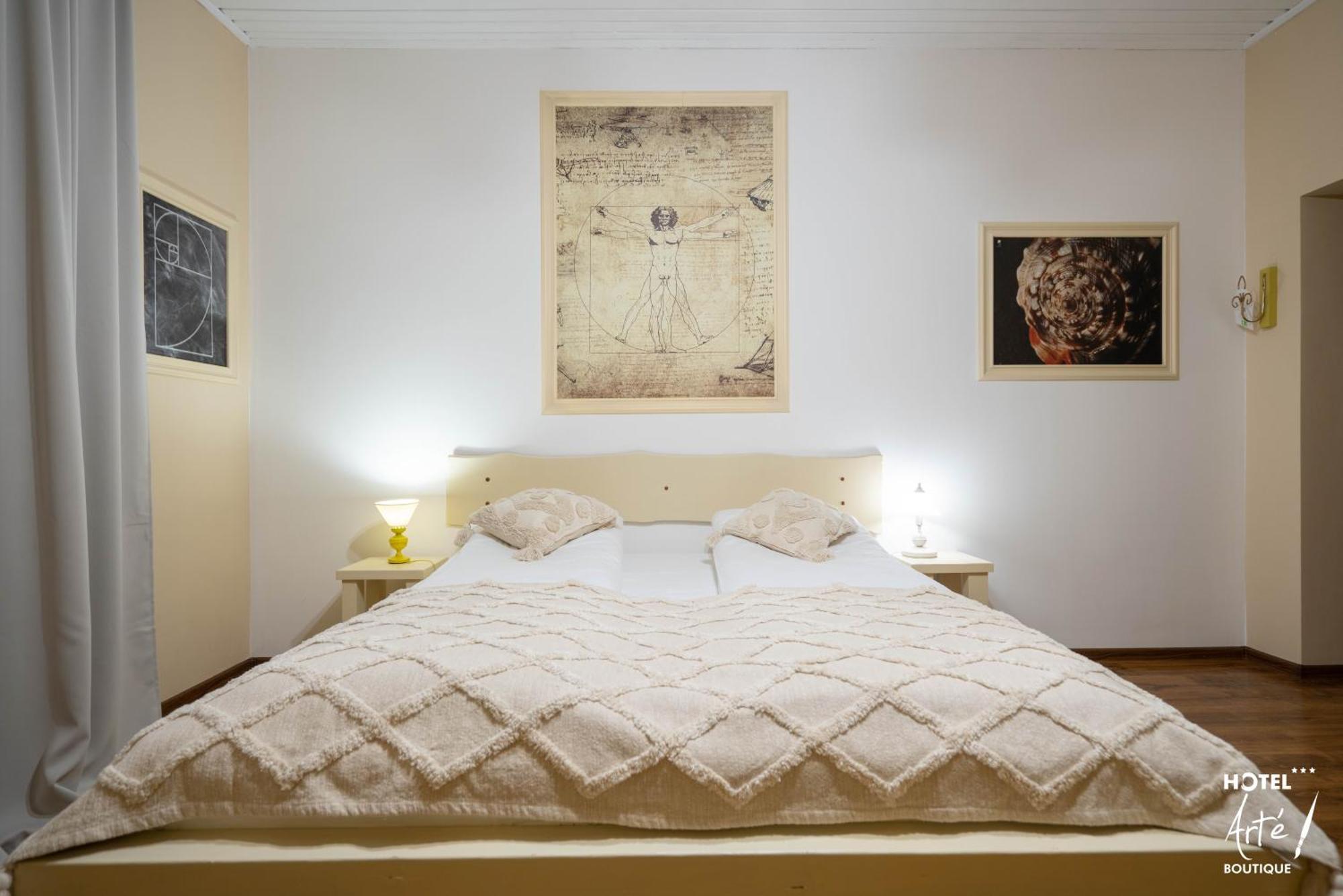 Art'E Boutique Rooms BaileTusnad Exterior photo